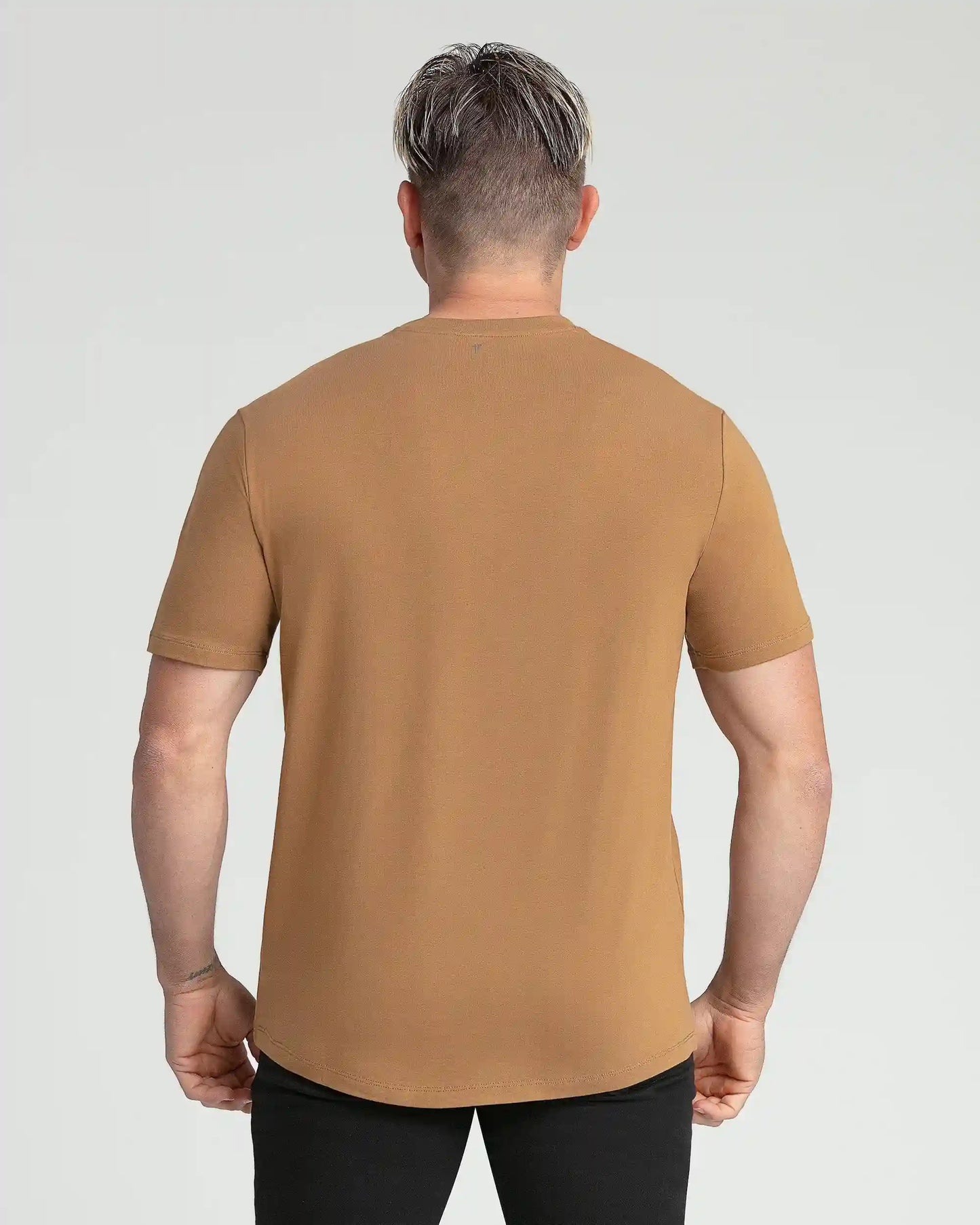 Organic V-Neck T-Shirt 3 Pack (Slim Fit) / Urban Expedition