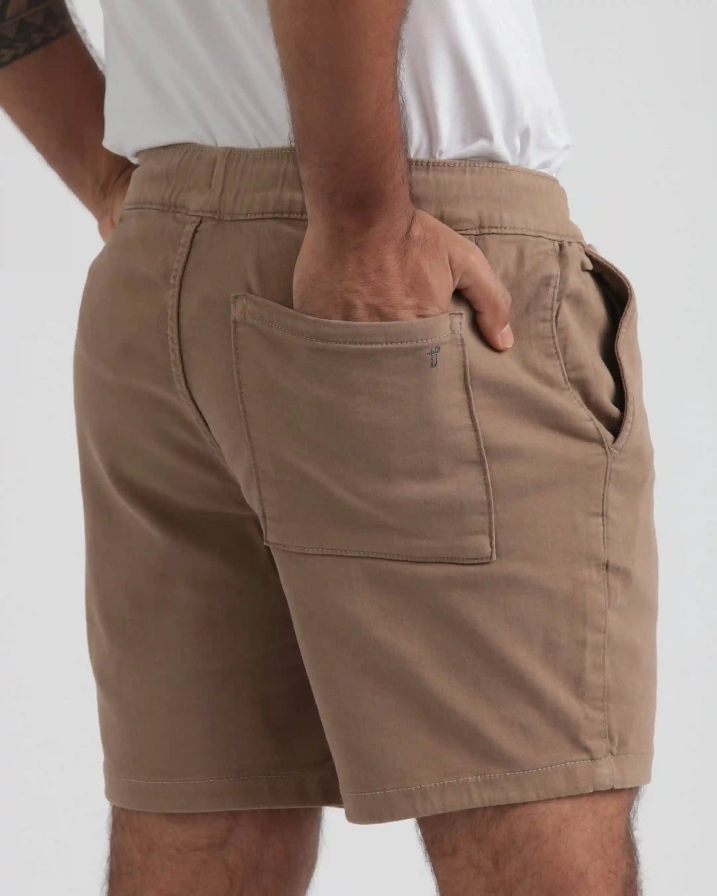 Everyday Comfort Shorts (Athletic Fit) / Dark Khaki