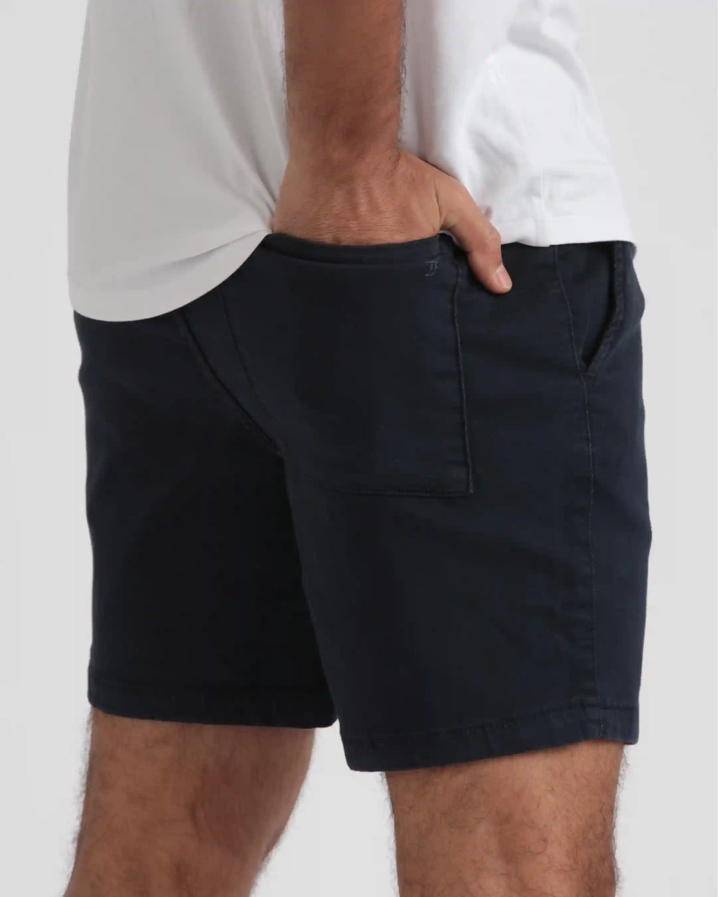 Everyday Comfort Shorts (Athletic Fit) / Navy
